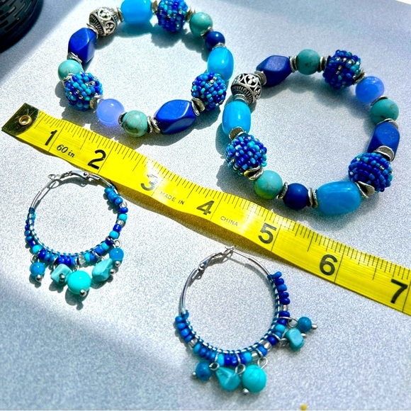 CHICO'S Two stretch bracelets and earrings - turquoise color/perfect condition - Picture 2 of 4
